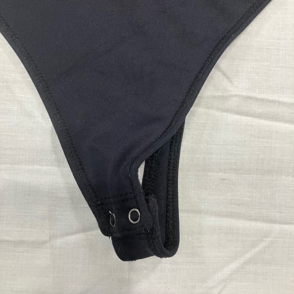 Abercrombie Fitch Black One Shoulder Long Sleeve Bodysuit  Mock Neck‎ Size L - Picture 6 of 9